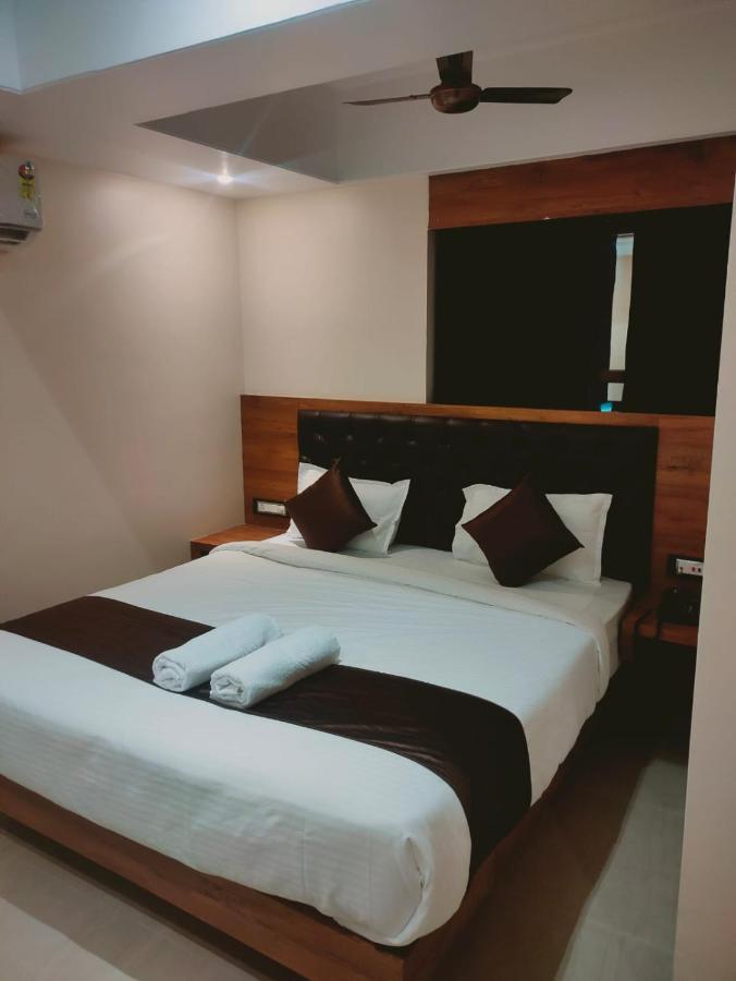 Aditya Inn Guwahati Exterior foto