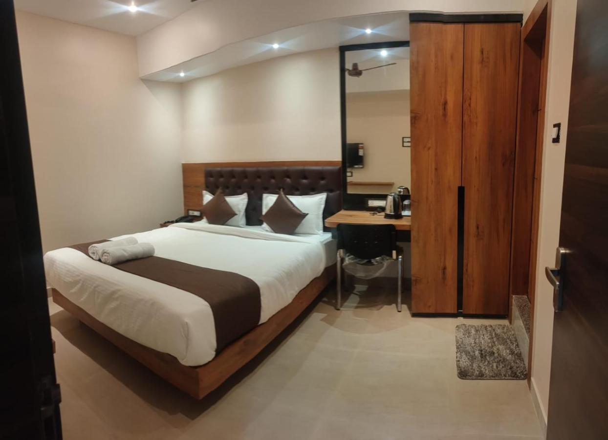 Aditya Inn Guwahati Exterior foto
